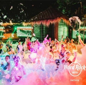 hard rock pool main